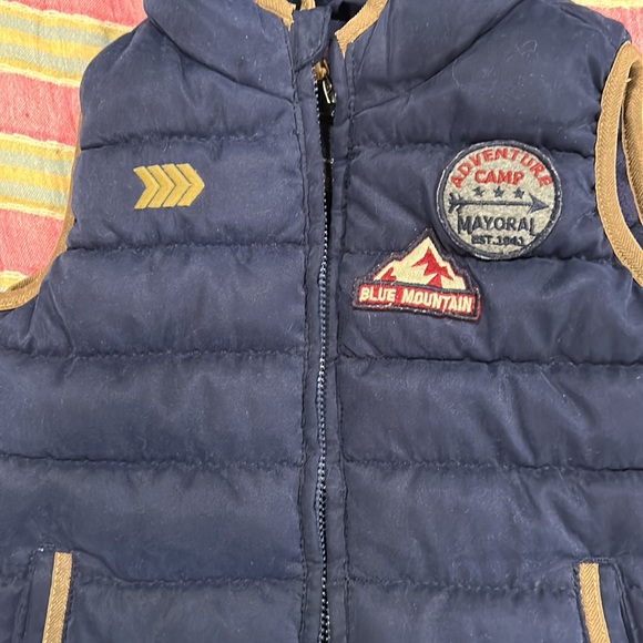 Warm Puffer Vest - Picture 2 of 6